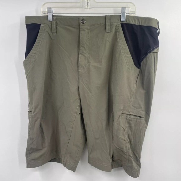 Gramicci Men’s Original Freedom Utility Hiking Shorts Green Size 38 - Picture 1 of 12